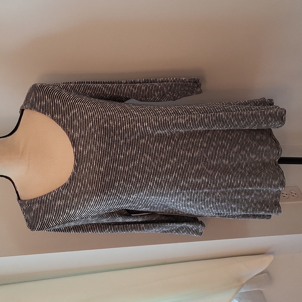 W5 Sweater
